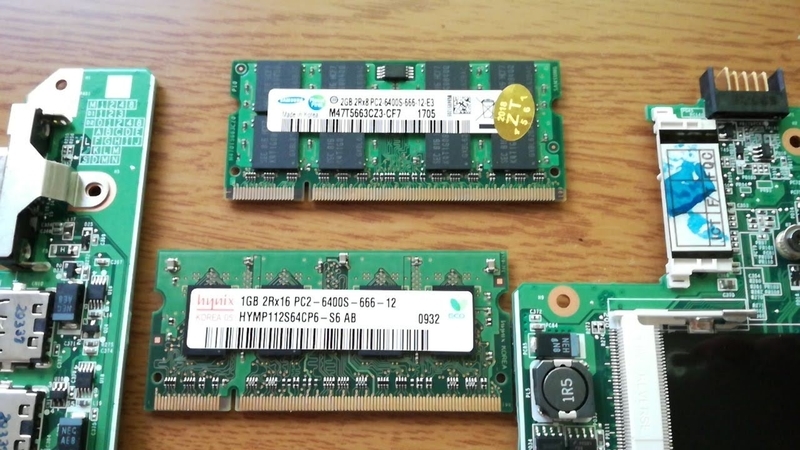 NECのネットブックLavieLight PC-BL300/TA6Wの内蔵メモリ交換